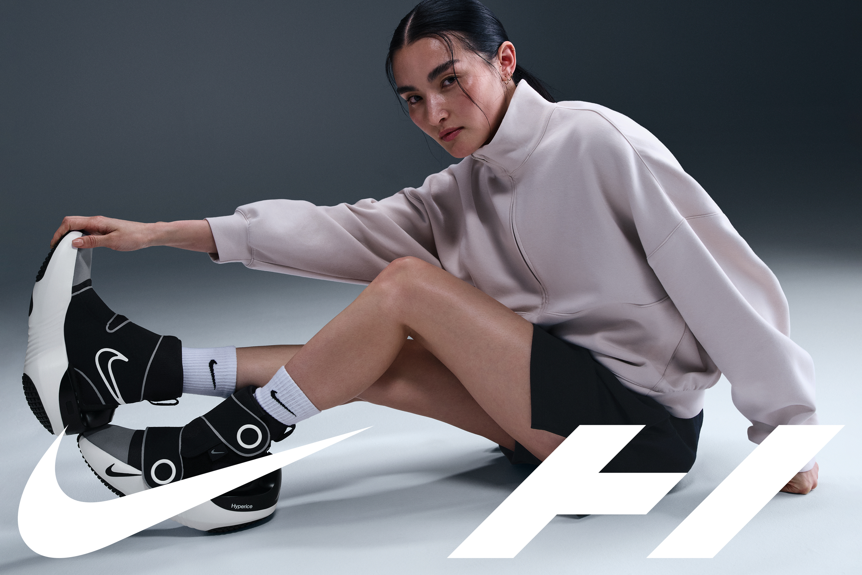 Nike × Hyperice 31