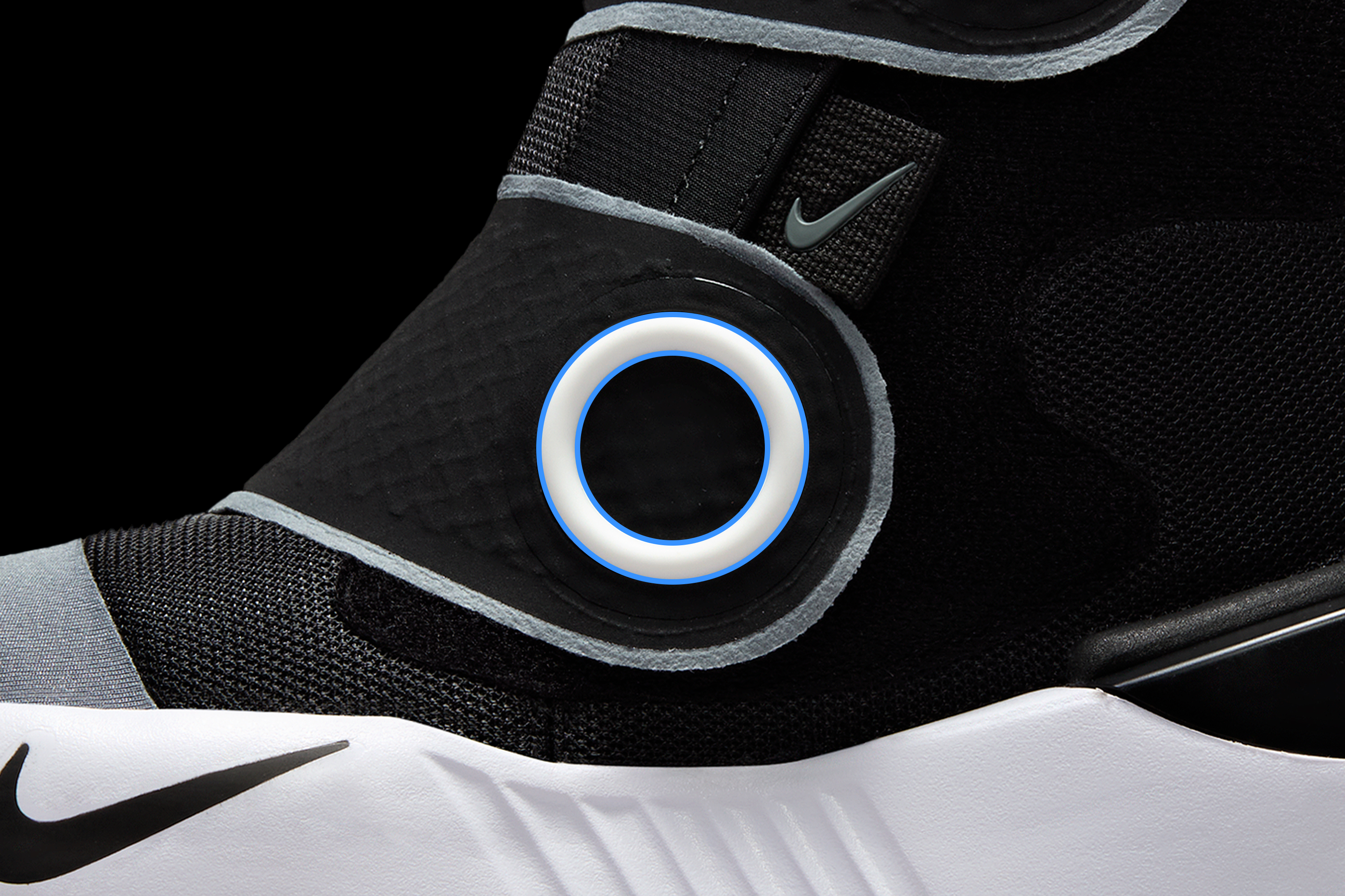 Nike × Hyperice 3